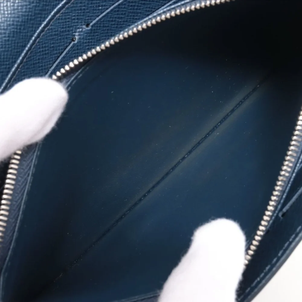 Authentic Louis Vuitton Epi Sarah Wallet - Picture 7 of 12